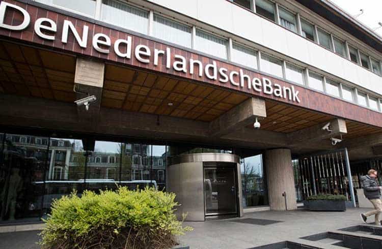 Banco Central da Holanda prepara medidas para regulamentar o setor de criptomoedas