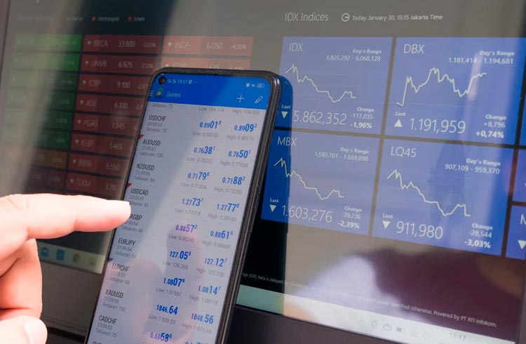 TradersClub movimenta R$ 609 milhões em sua IPO, ações sobem 15%